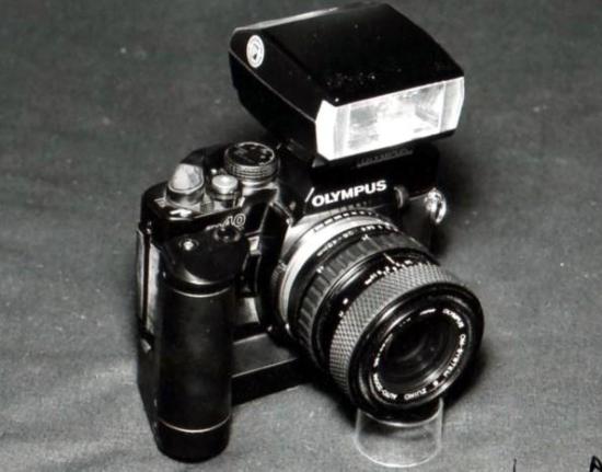 11b Olympus OM-10 - 1980